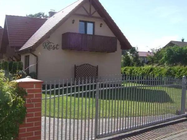 فندق Rest Dziwnów المظهر الخارجي الصورة